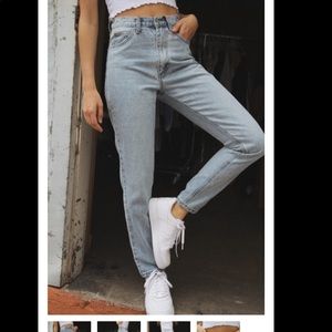 Brandy Melville Jane light wash jeans size XS